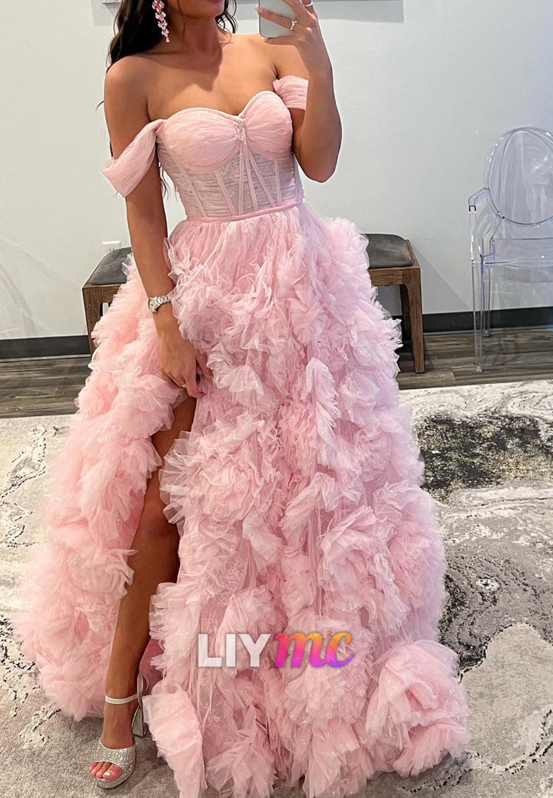 Sweetheart Sleeveless Tiered A-Line Ball Gown Prom Dress