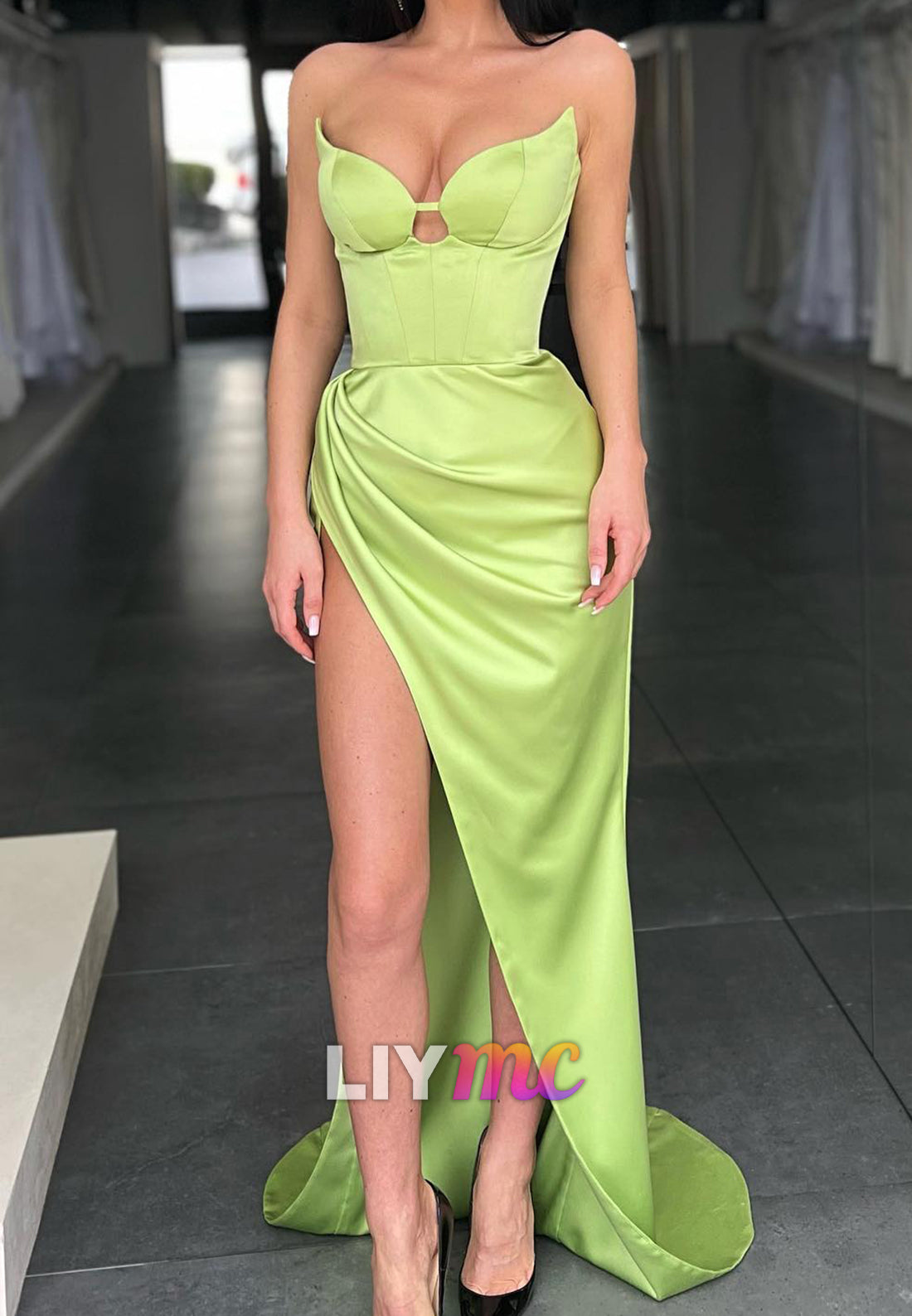 V-Neck Strapless Ruched High Slit Sheath Prom Dress
