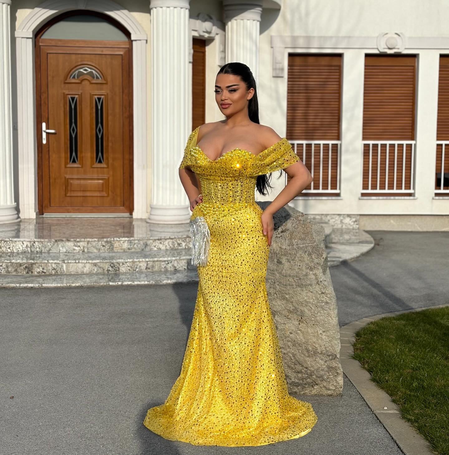 LP2022 - Sweetheart Strapless Beaded Fitted Mermaid Prom Dress