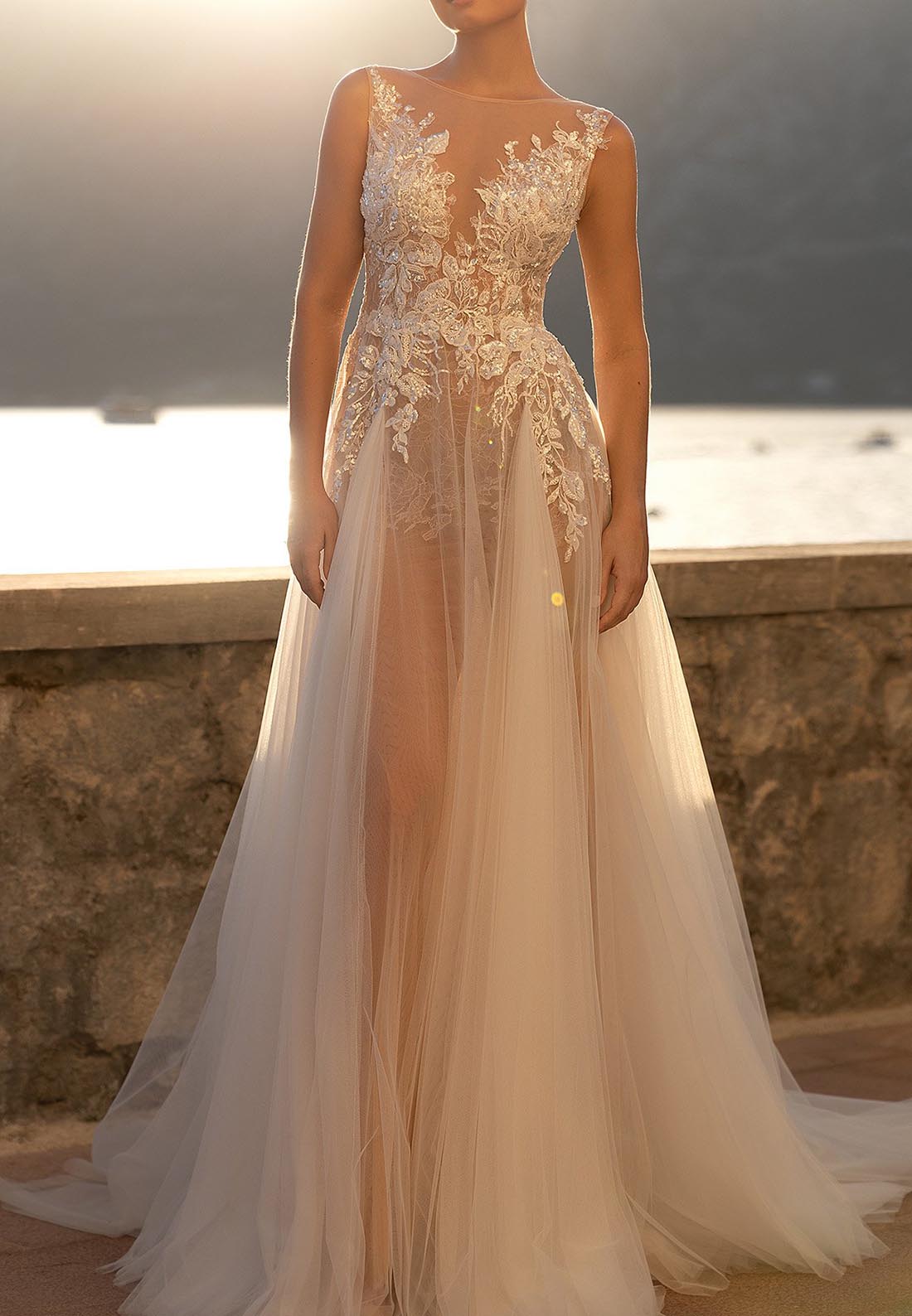 V-Neck Sleeveless Appliques Sheer Tulle A-Line Wedding Dress
