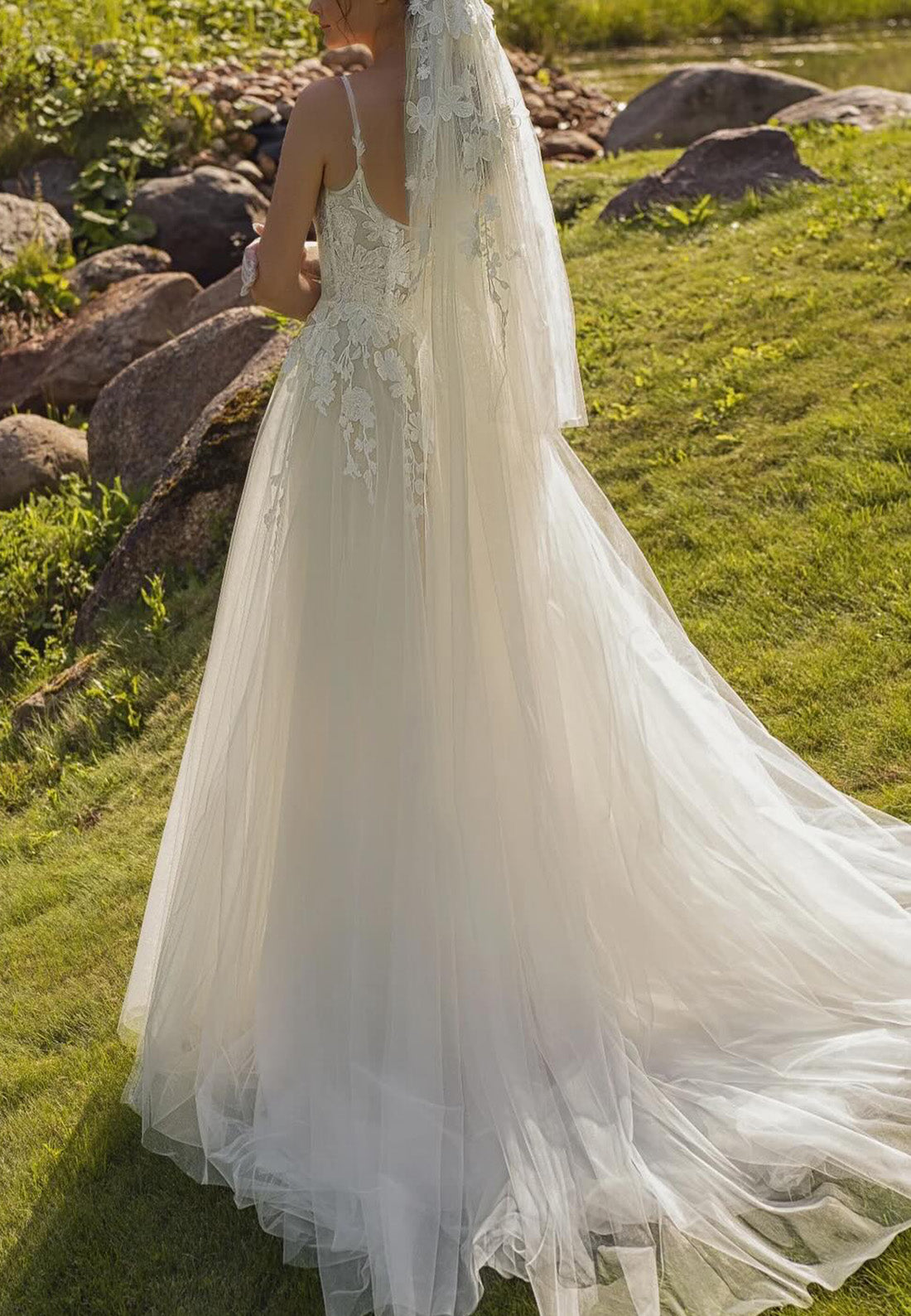 Square Sleeveless Appliques Tulle A-Line Beach Wedding Dress