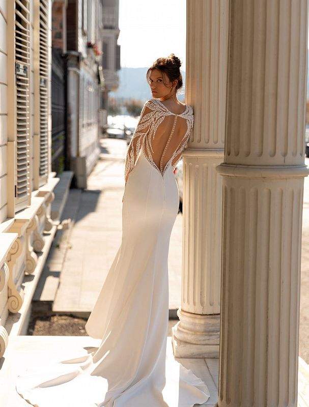 Slim White Mermaid Wedding Dress