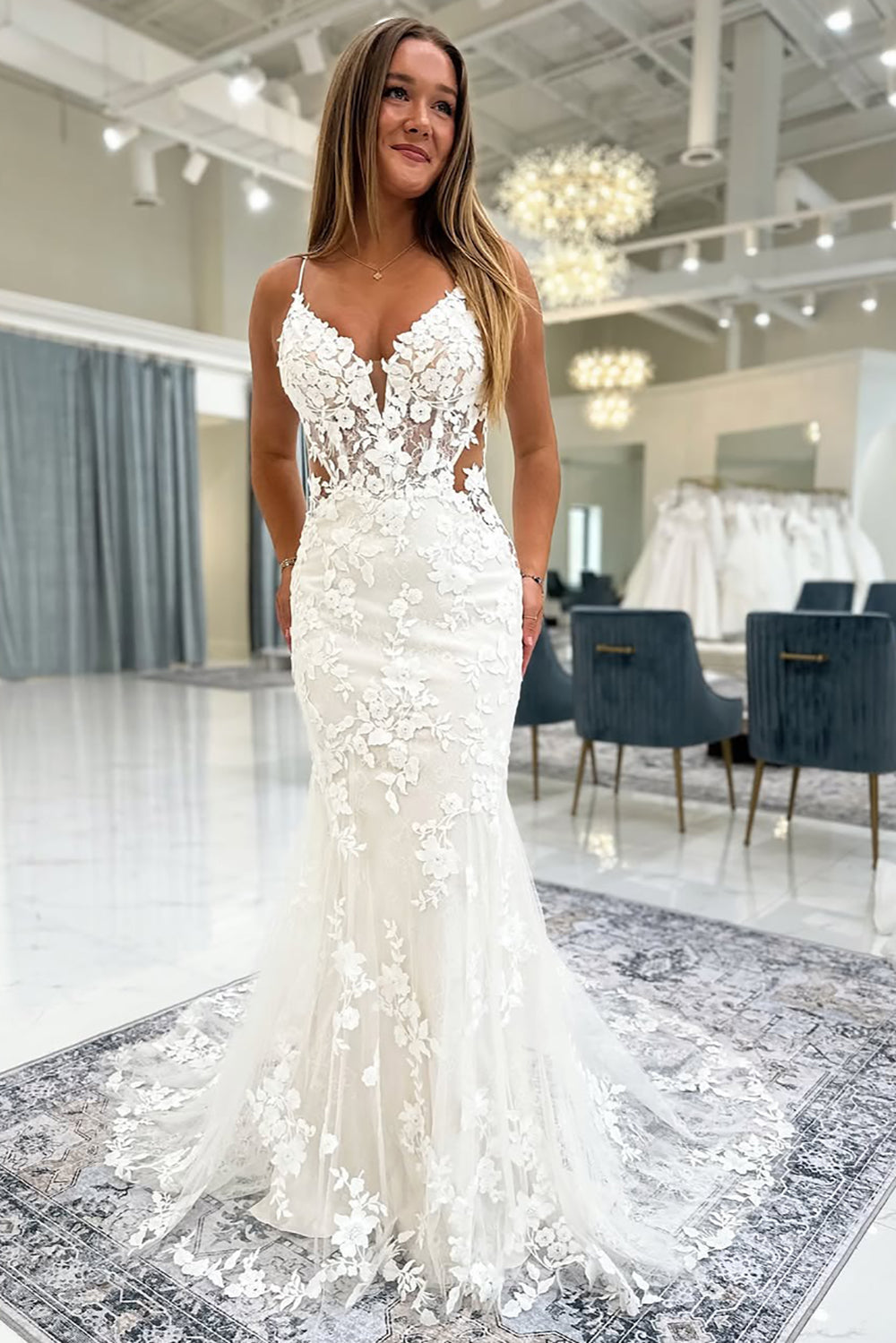 Mermaid V Neck Tulle Lace Appliqued Backless Wedding Dresses for Bride