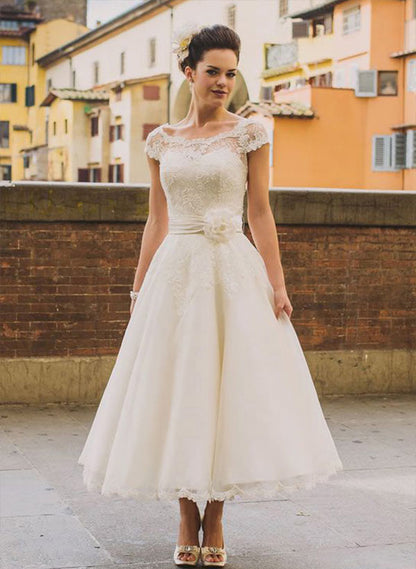 A-Line Scoop Neck Tea-Length Tulle Wedding Dresses