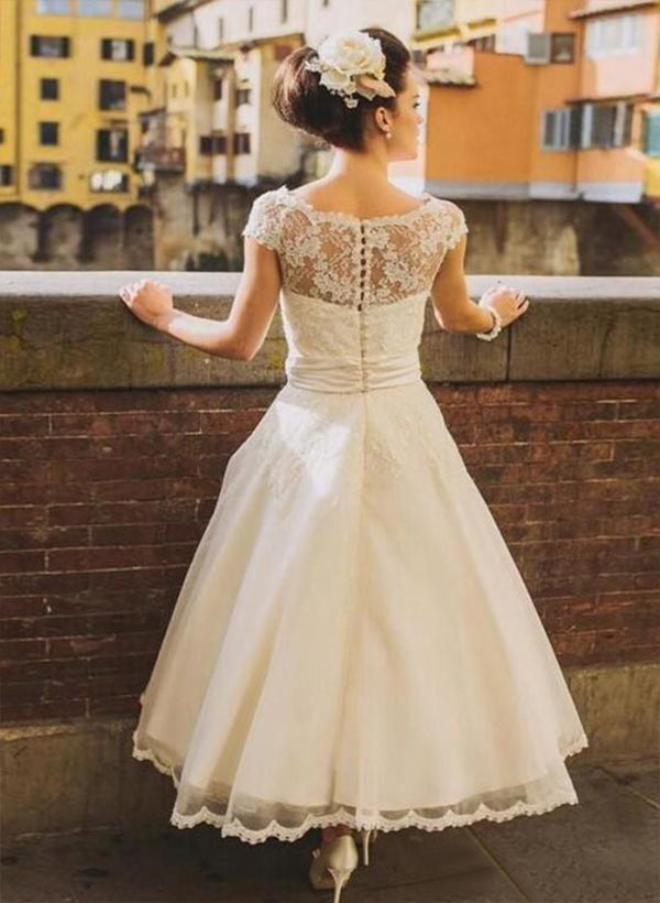 A-Line Scoop Neck Tea-Length Tulle Wedding Dresses