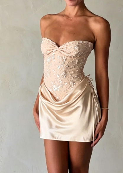 Sweetheart Appliques Sheath Homecoming Dress