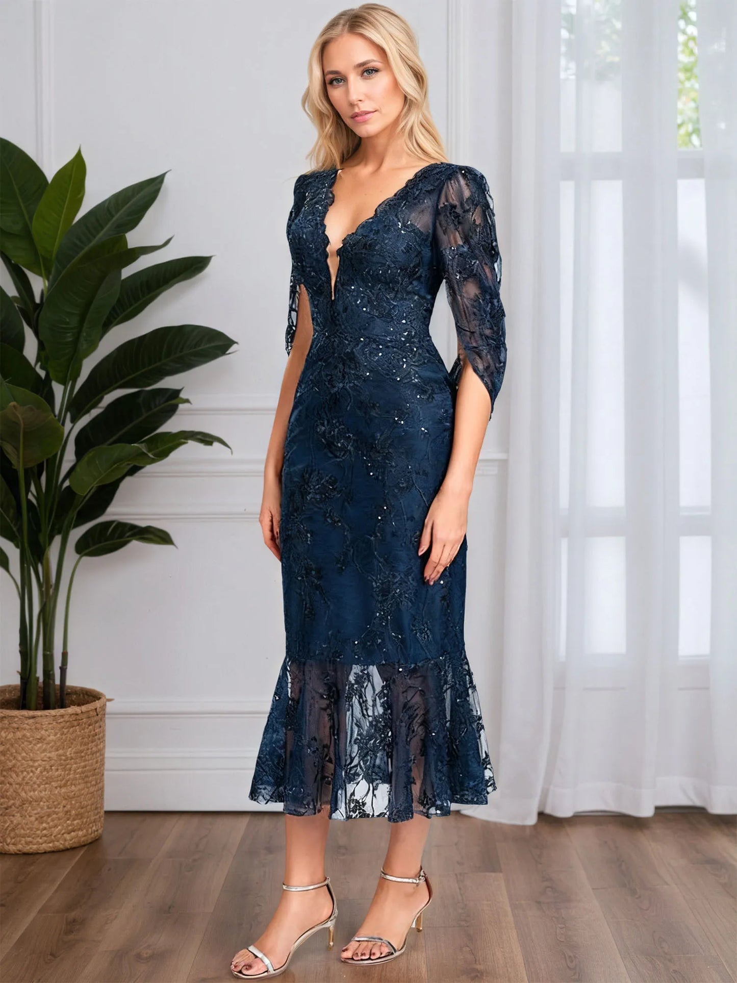 Trumpet/Mermaid V-Neck Tea-Length Tulle Lace Cocktail Dress With Sequins