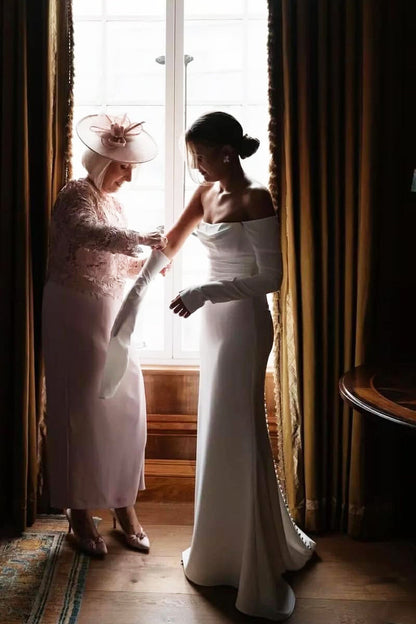 Charming Elegant Mermaid Strapless Elastic Satin Wedding Dresses with Sleeves