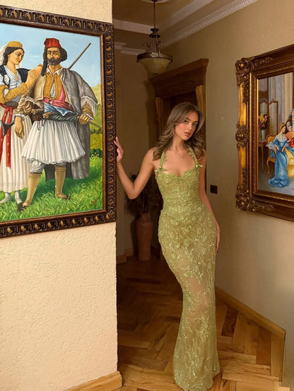 Exquisite Green Halter Sleeveless Sequins Applique Prom Dress YK0555