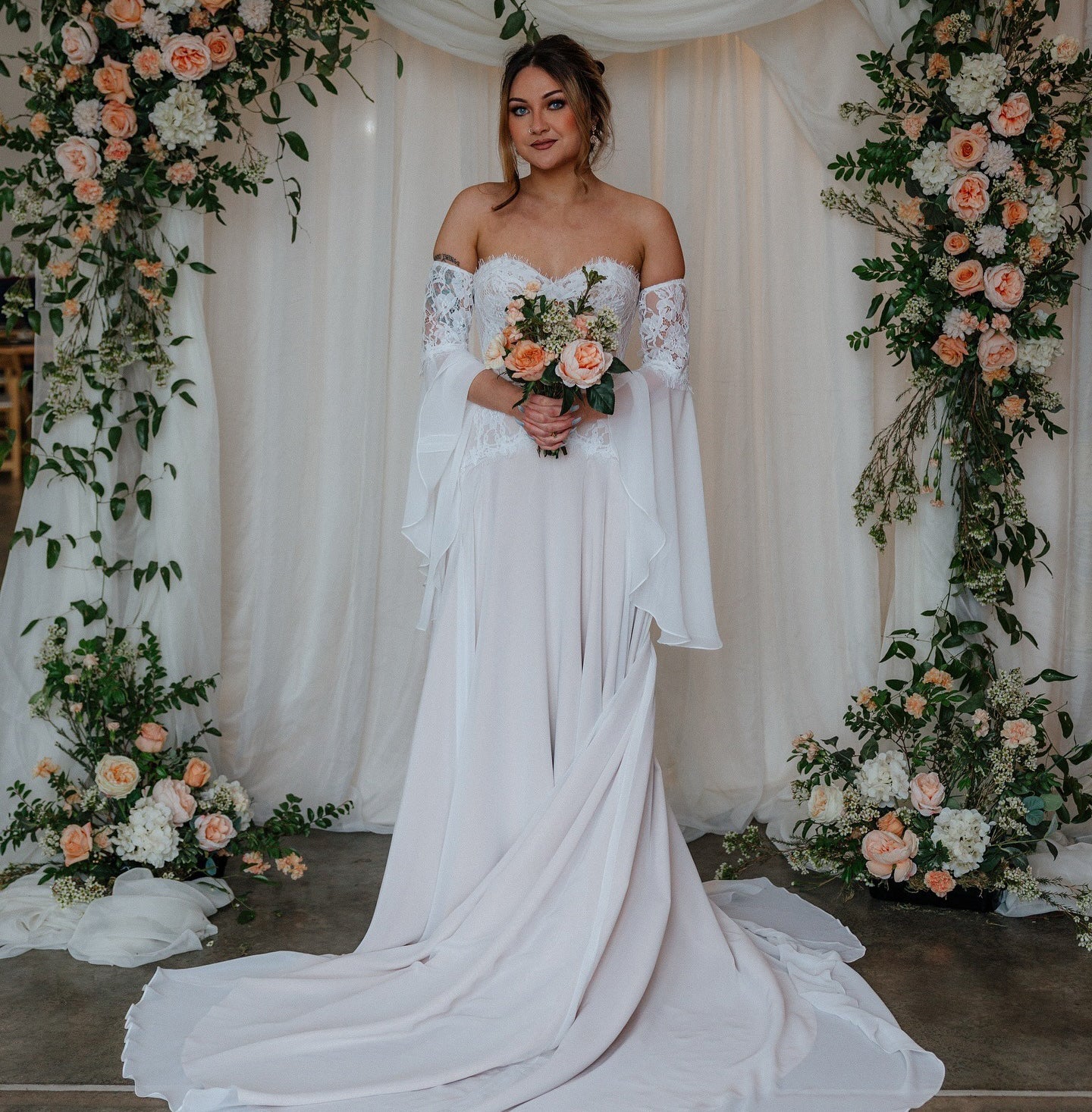 A Line Sweetheart Chiffon Lace Boho Wedding Dresses with Detachable Sleeves