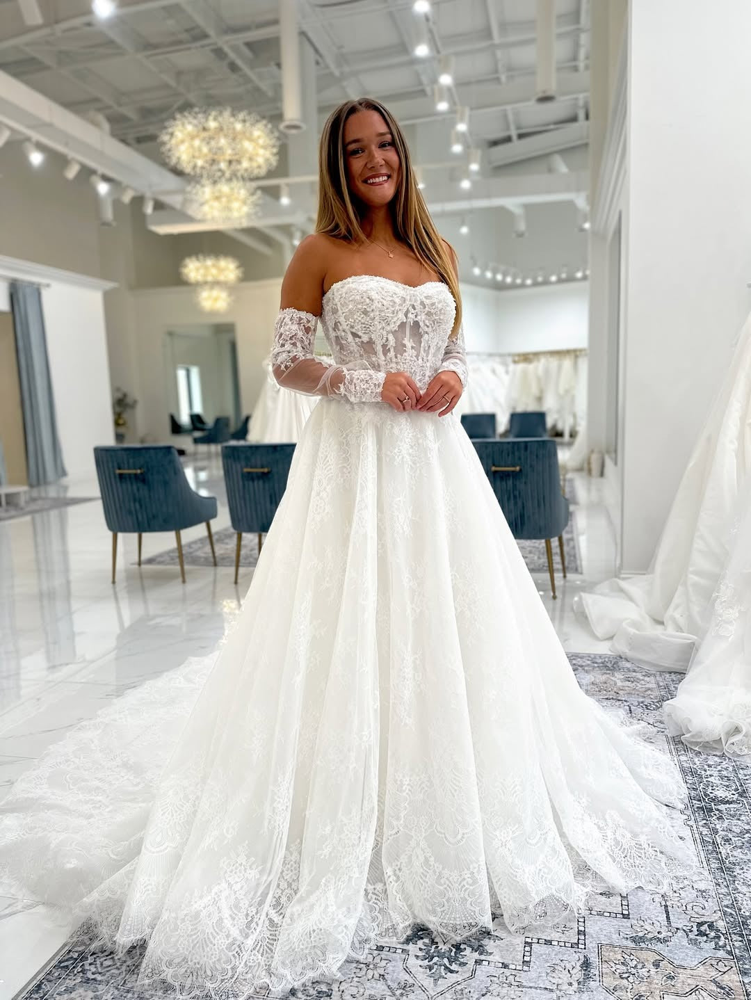A Line Sweetheart Tulle Lace Appliqued Beach Wedding Dresses for Bride