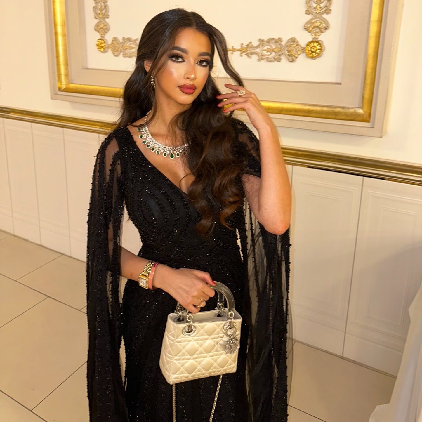 V-Neck Long Sleeves Beaded Embroidery Mermaid Evening Dress