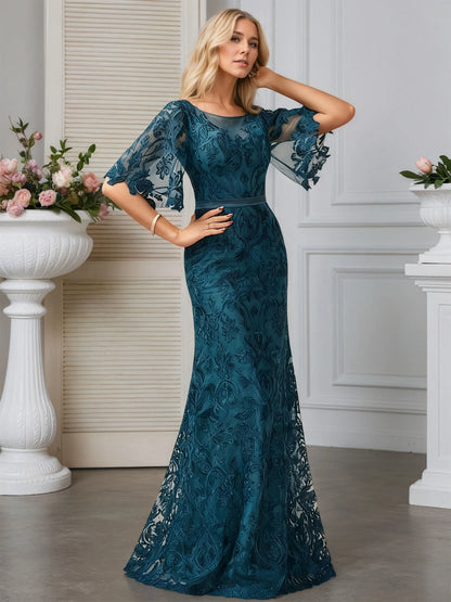 A-line Scoop Neck Floor-Length Lace Evening Dress With Appliques