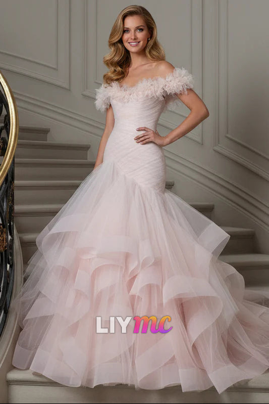 Lussooy Exqusite Tulle Off the Shoulder Blushing Pink Strapless Mermaid Prom Dress with Ruffles