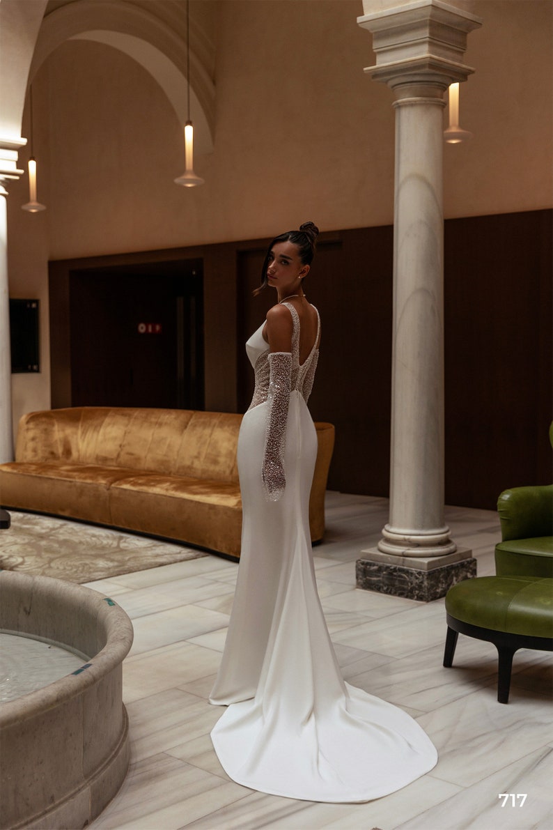 Mermaid wedding dress Cathedral  Lace Detachable sleeves wedding dress