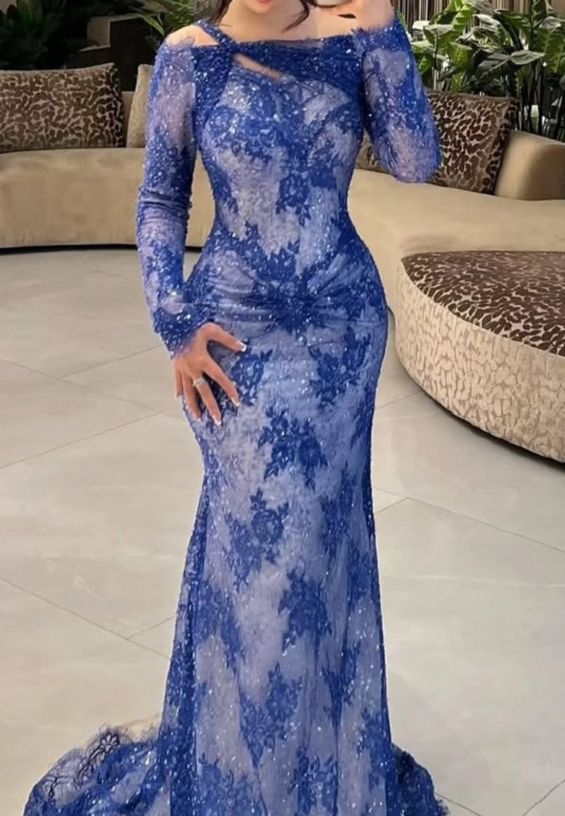Asymmetrical Long Sleeves Lace Appliques Mermaid Evening Dress