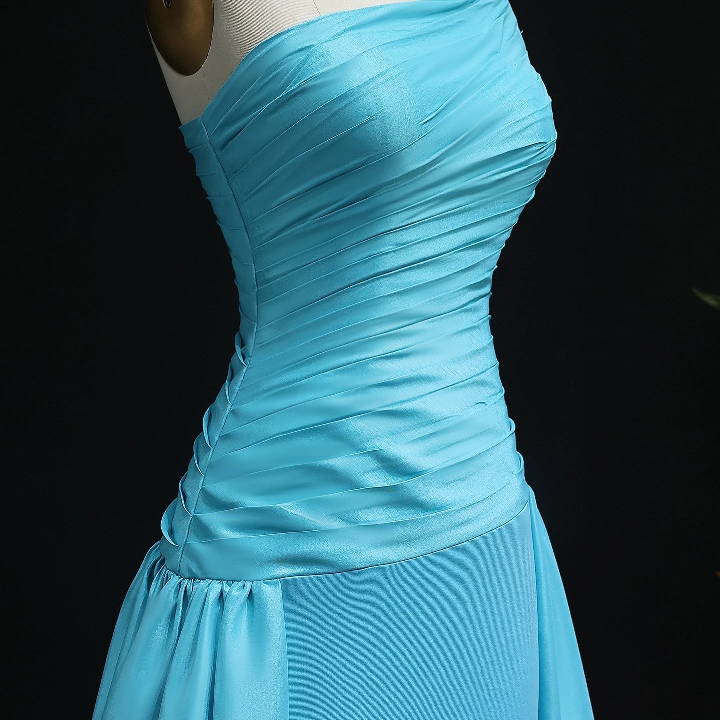 One Shoulder Arabic Evening Dress Overskirt Dubai Wedding