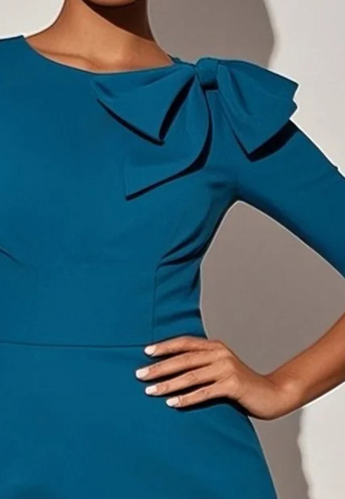 Cyan Bow Classic Crew Neck Half Sleeve Sheath Midi Dress