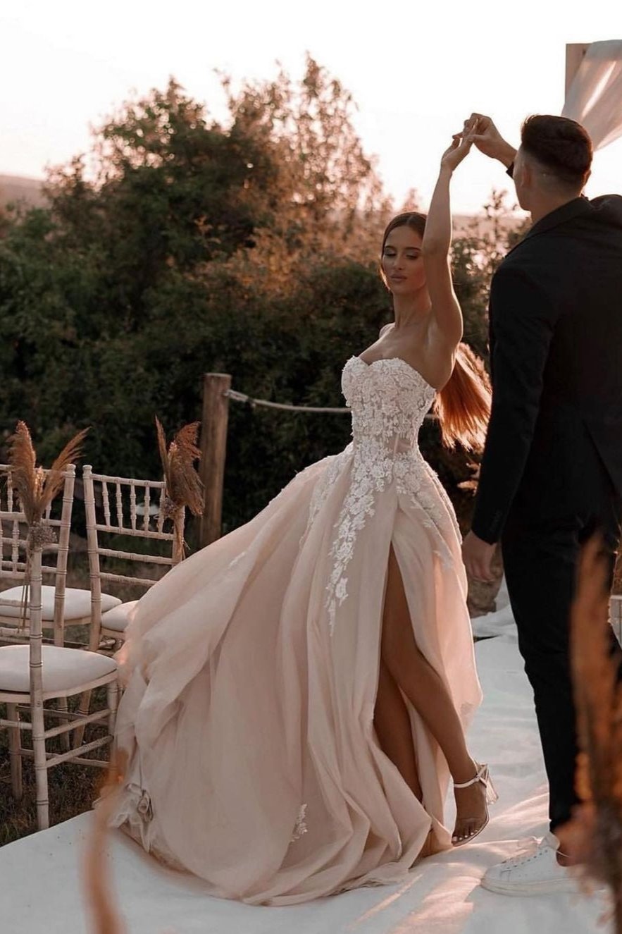 Fairy Ball Gown Sweetheart Dark Champagne Tulle Wedding Dresses with Appliques