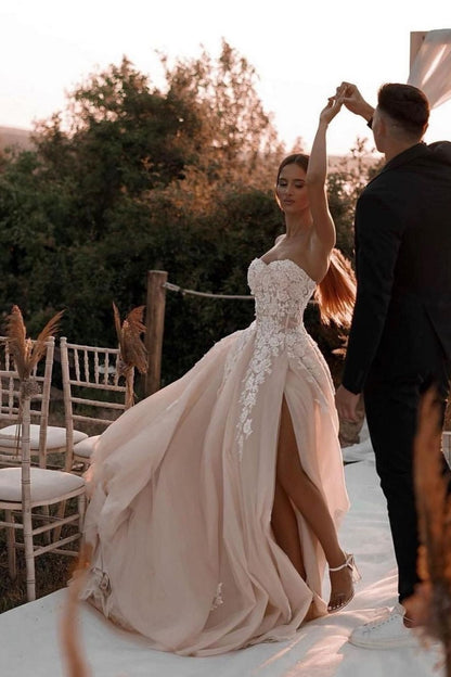 Fairy Ball Gown Sweetheart Dark Champagne Tulle Wedding Dresses with Appliques