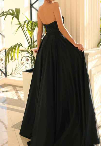 V-Neck Sleeveless Pleated A-Line Prom Dress