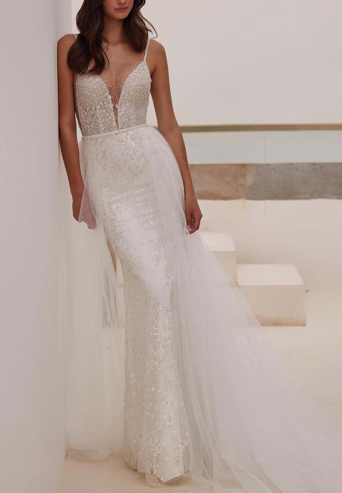 V-Neck Spaghetti Straps Appliques Sparkly Mermaid Beach Wedding Dress