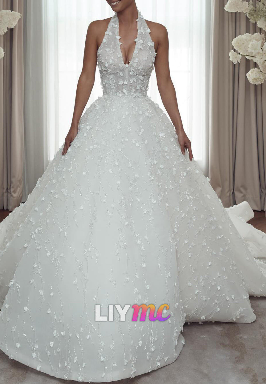 Halter V-Neck Floral Appliques A-Line Wedding Dress