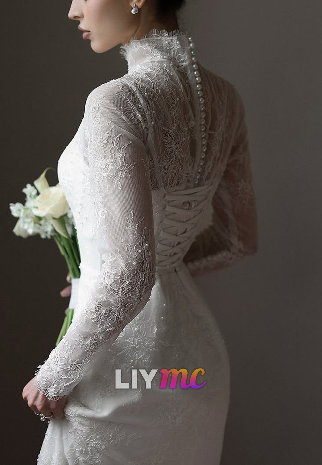 High Neck Long Sleeves Lace Appliques Sheath Wedding Dress