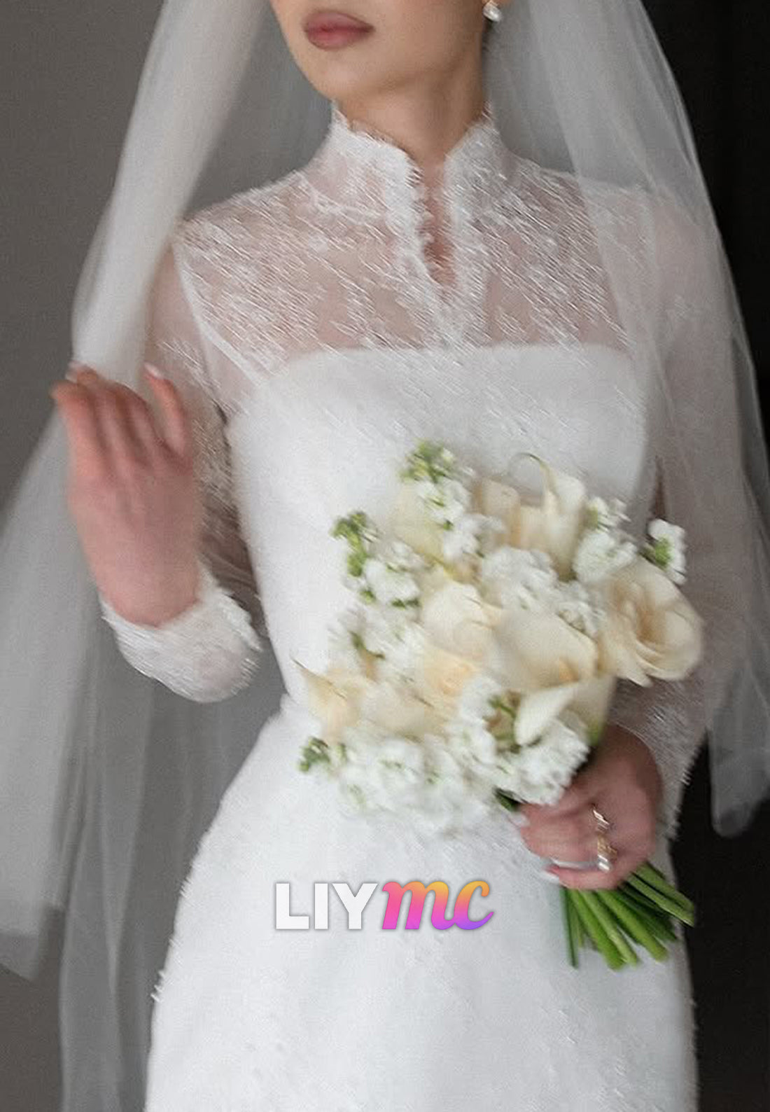 High Neck Long Sleeves Lace Appliques Sheath Wedding Dress