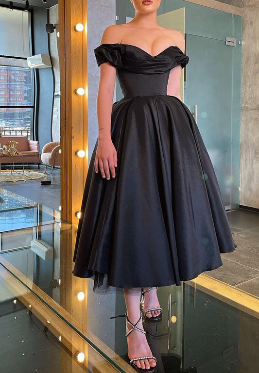 Off-Shoulder Strapless Pleated A-Line Prom Dress