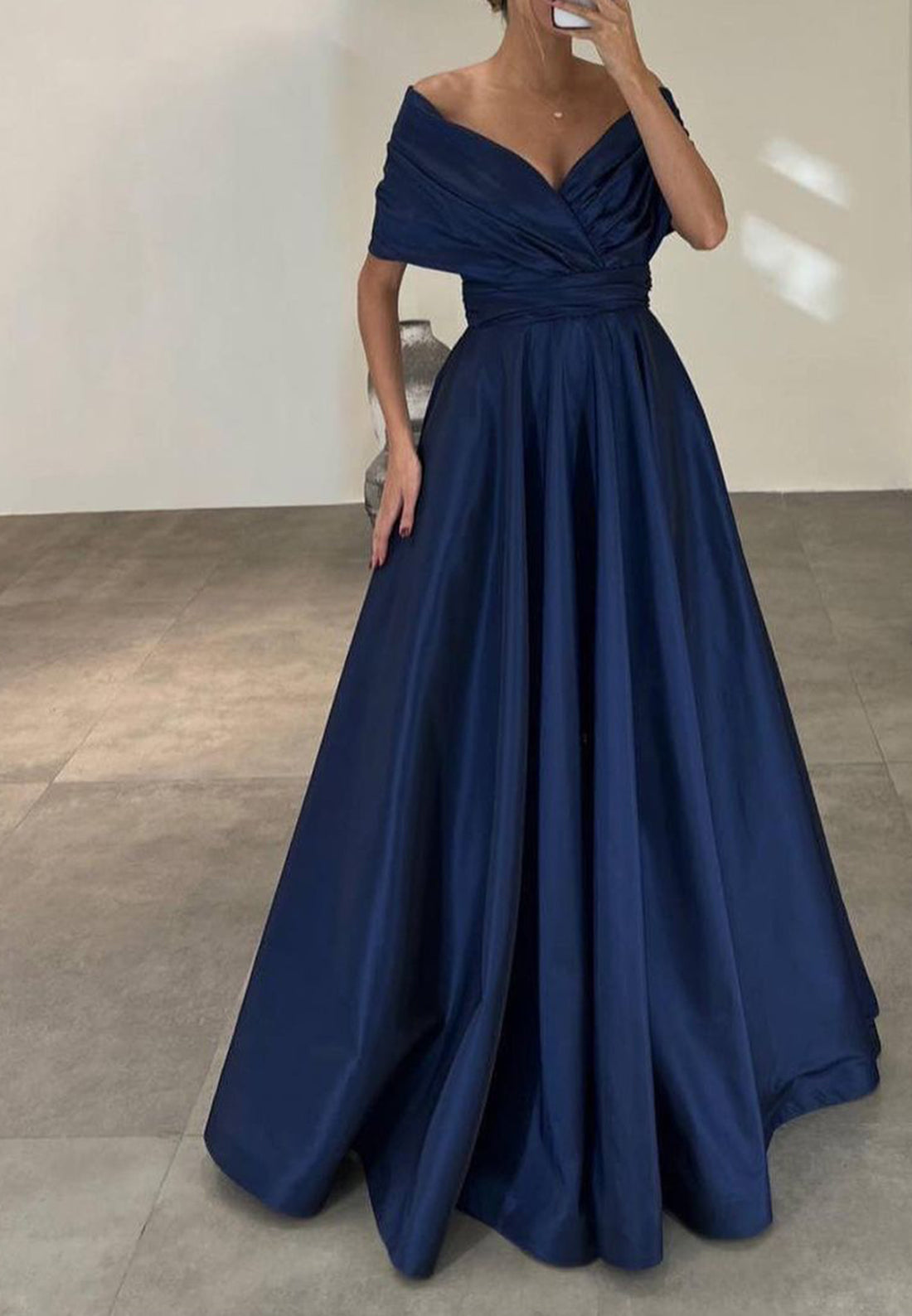 V-Neck Strapless Sleek Pleated Satin A-Line Formal Prom Dress