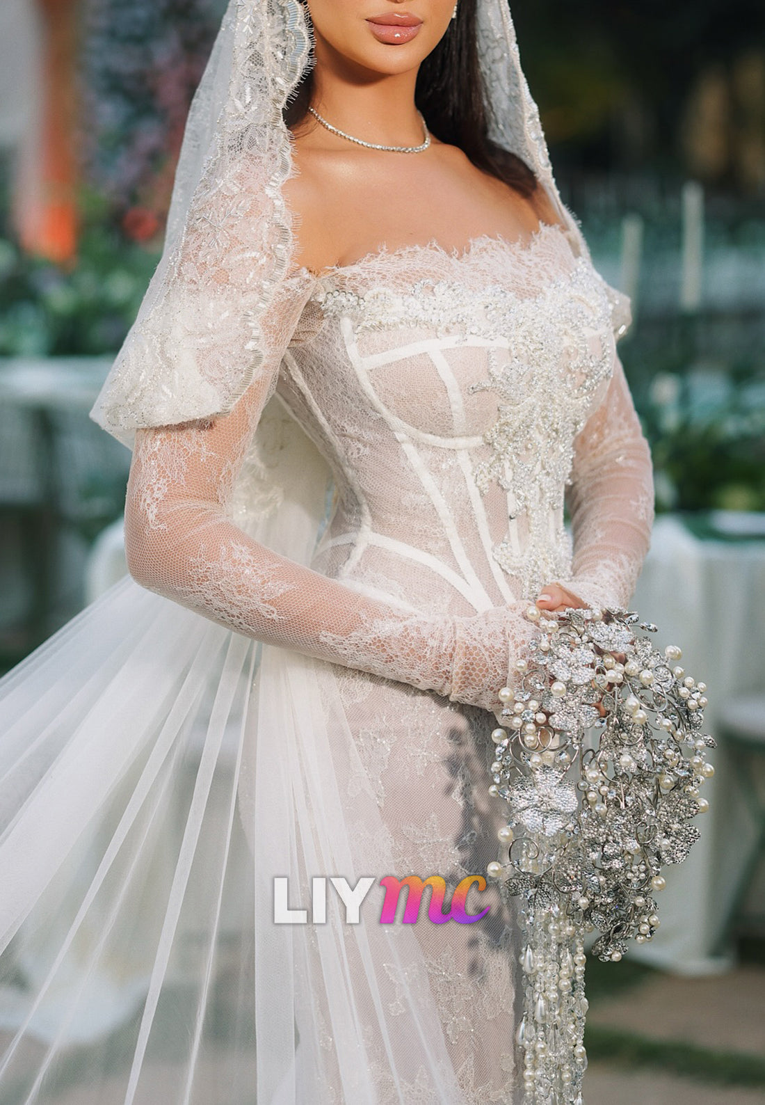 Lace Appliques Mermaid Off-Shoulder Long Sleeves Wedding Dress