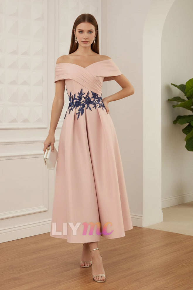 A-Line/Princess Off-the-shoulder Stretch Satin Mother of the Bride Dresses with Appliques Ankle-Length Sleeveless