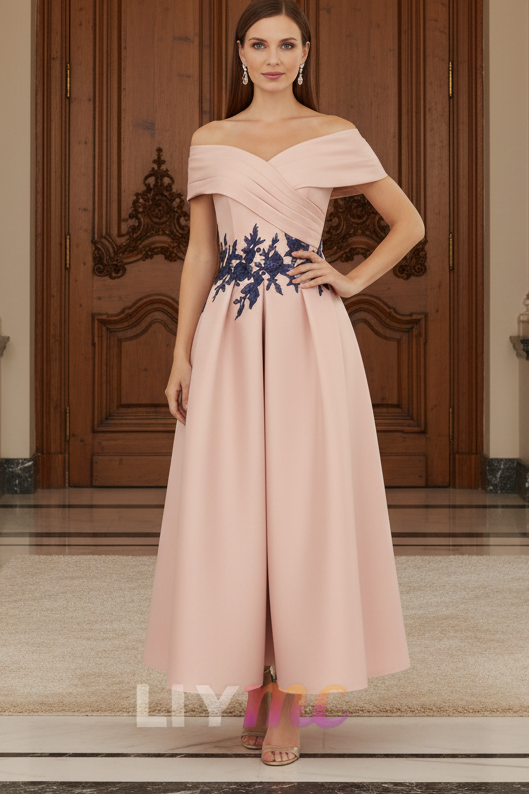 A-Line/Princess Off-the-shoulder Stretch Satin Mother of the Bride Dresses with Appliques Ankle-Length Sleeveless