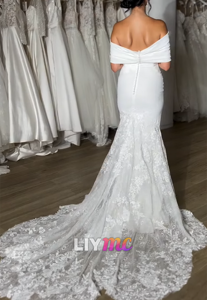 Off-Shoulder Appliques Fitted Mermaid Wedding Dress