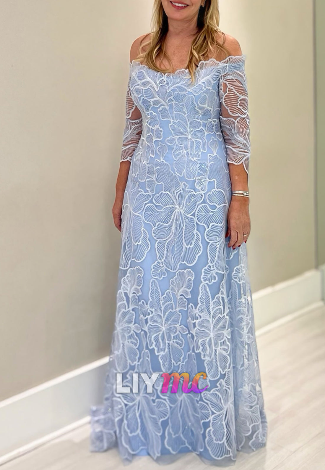 Off-Shoulder Appliques Long Sleeves A-Line Mother of Bride Dress