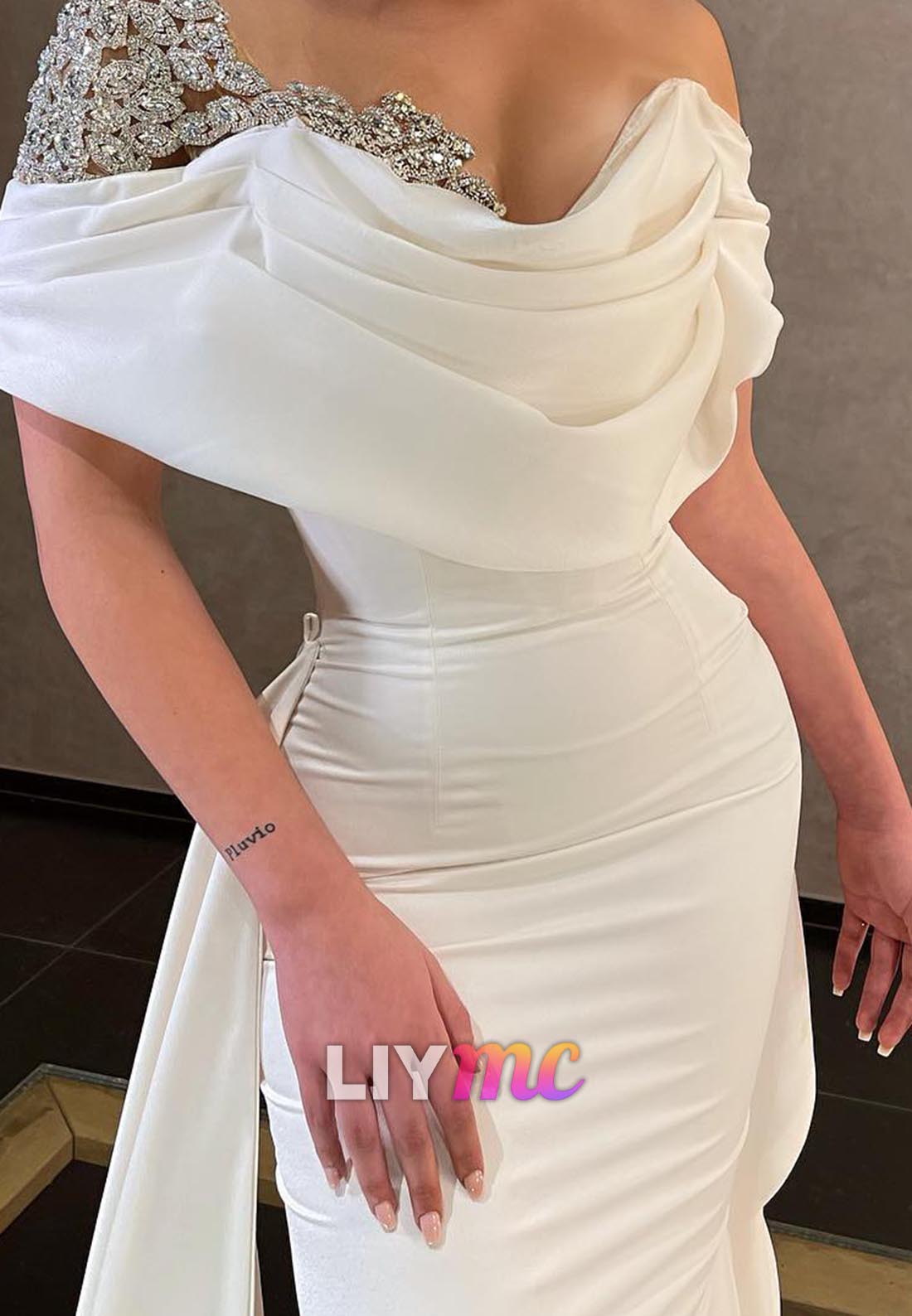 Off-Shoulder Cap Sleeves Beaded Sleek Mermaid Wedding Dress