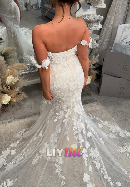 Off-Shoulder Floral Appliques Mermaid Wedding Dress