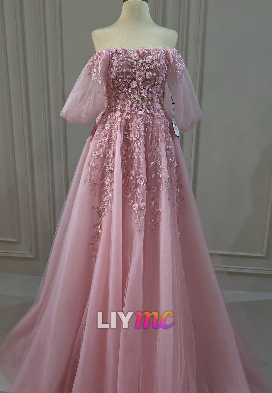 Off-Shoulder Floral Appliques Tulle A-Line Prom Dress