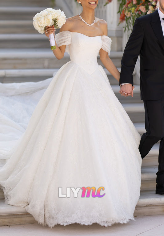 Off-Shoulder Lace Appliques Ball Gown Wedding Dress