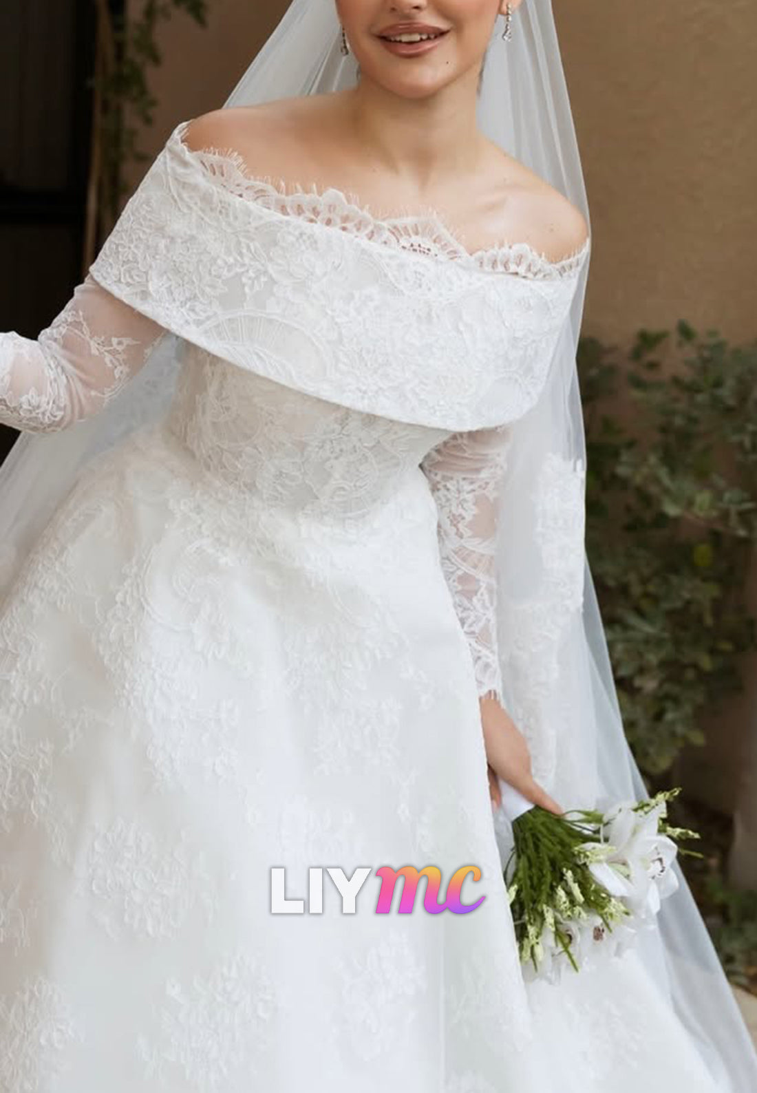 Off-Shoulder Long Sleeves Lace Appliques A-Line Wedding Dress