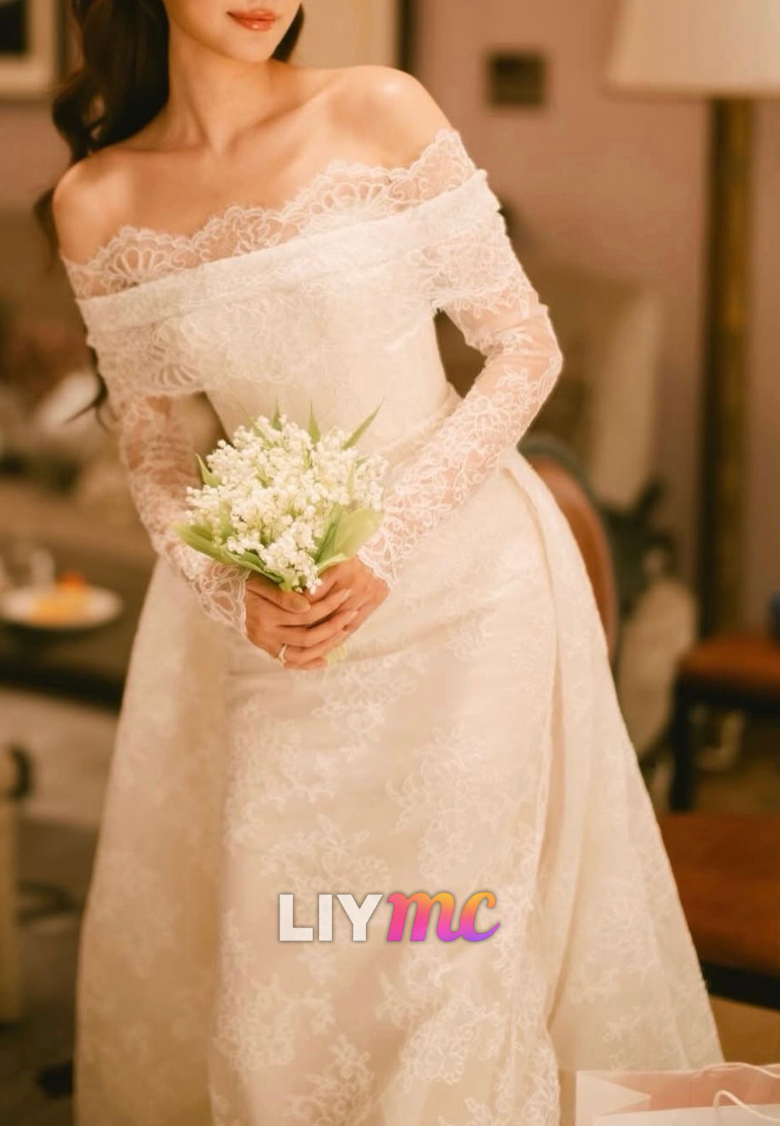 Off-Shoulder Long Sleeves Lace Appliques Mermaid Wedding Dress