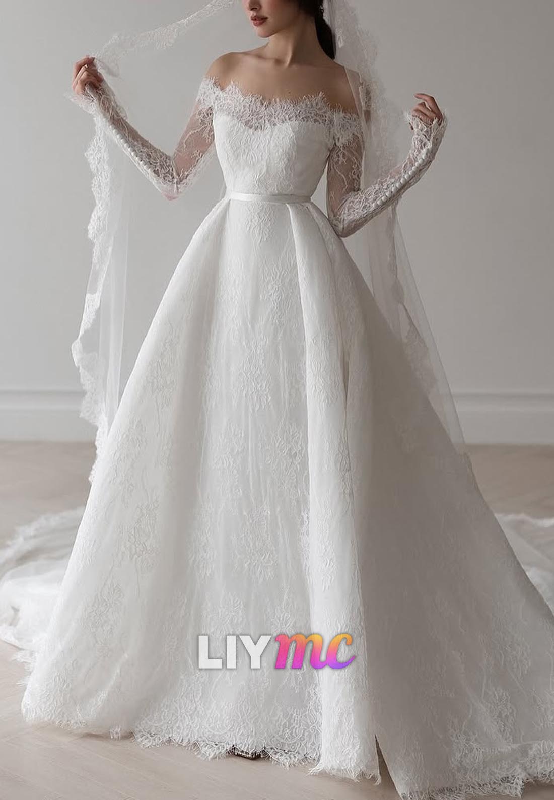 Off-Shoulder Long Sleevess Lace Appliques A-Line Wedding Dress