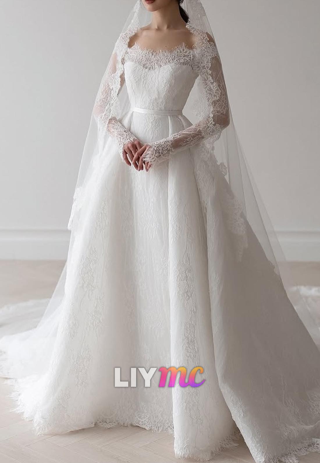 Off-Shoulder Long Sleevess Lace Appliques A-Line Wedding Dress