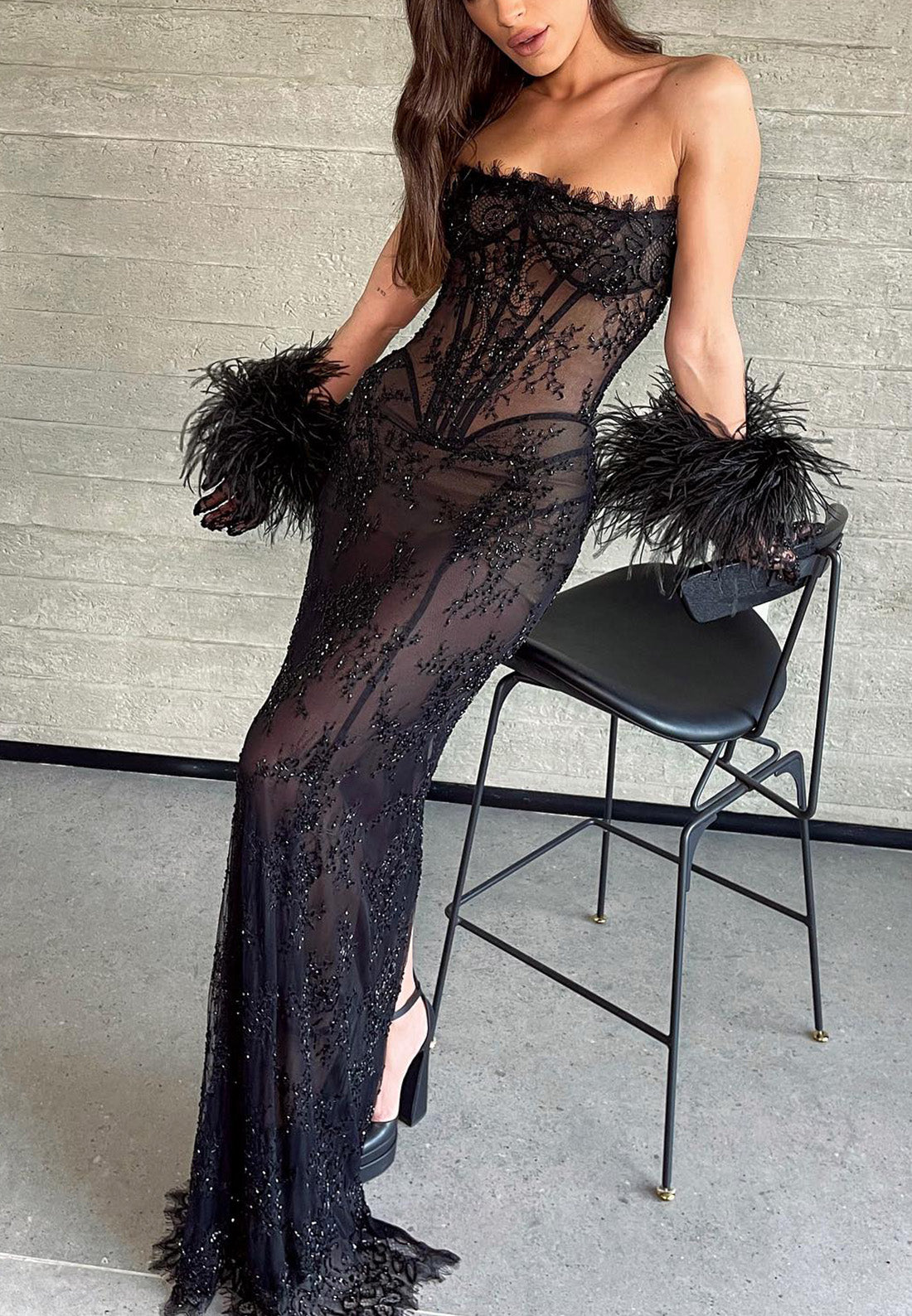 Off-Shoulder Sleeveless Lace Appliques Mermaid Evening Dress