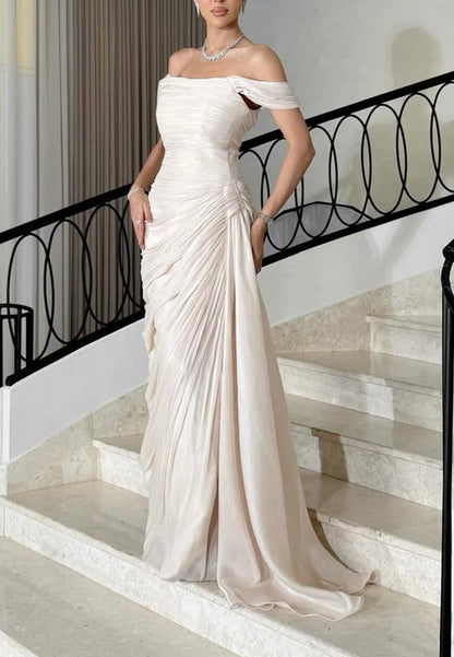 Off-Shoulder Sleeveless Pleated Sheath Evening Dress