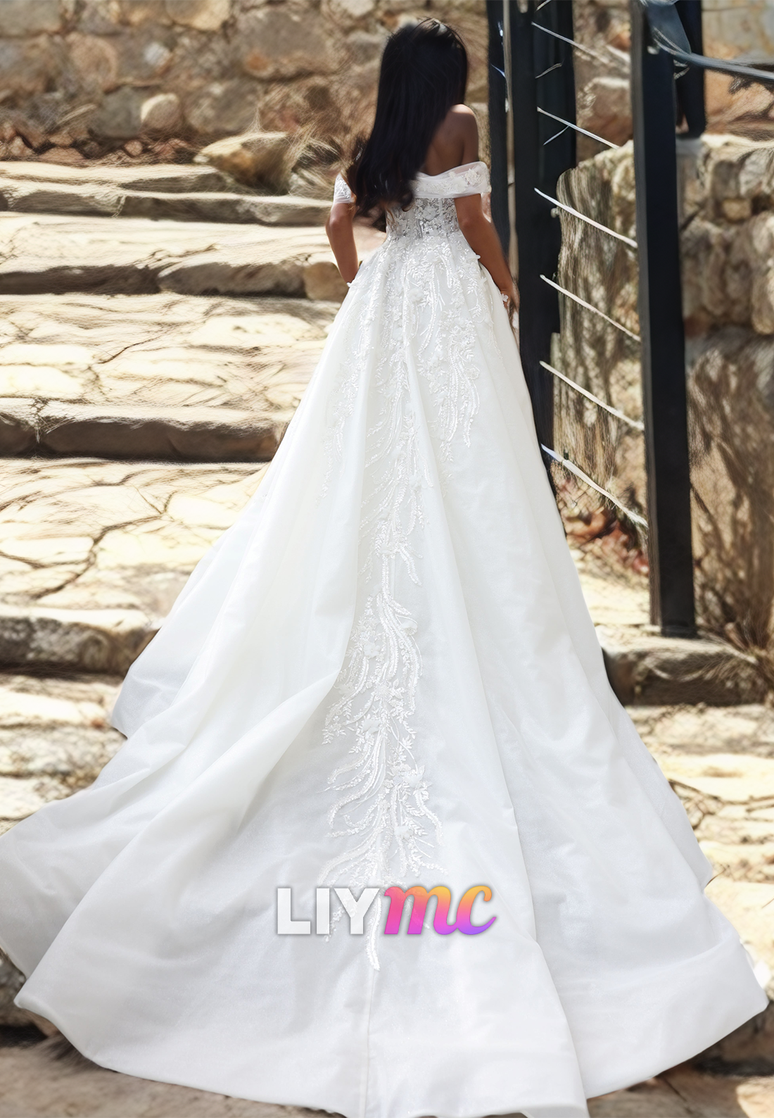 Off-Shoulder Strapless Appliques A-Line Wedding Dress