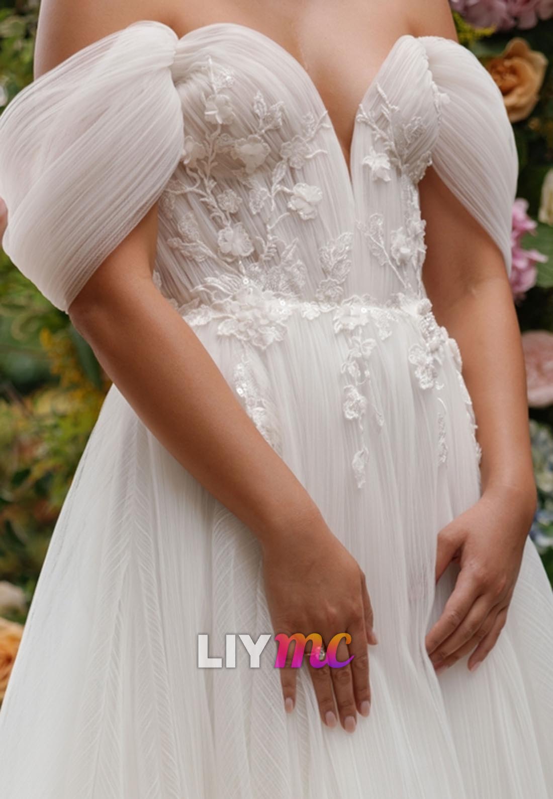 Off-Shoulder Tulle Appliques A-Line Wedding Dress