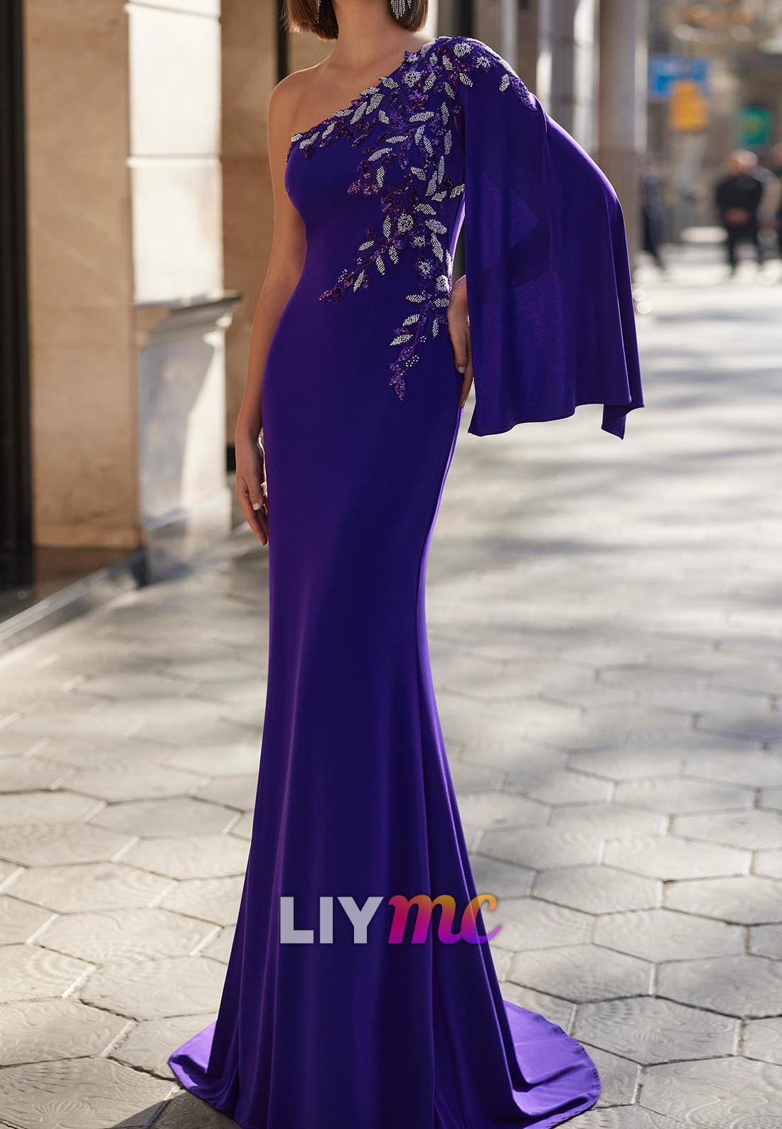 One Shoulder Long Sleeves Appliques Mermaid Mother of Bride Dress