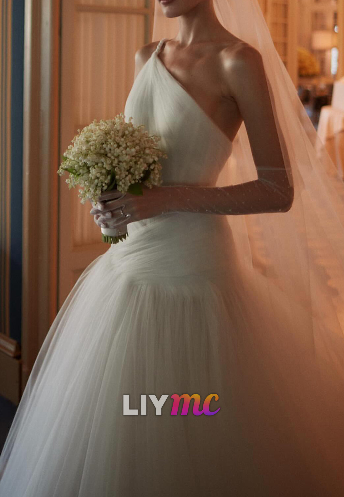 One Shoulder Pleated Tulle A-Line Ball Gown Weddding Dress